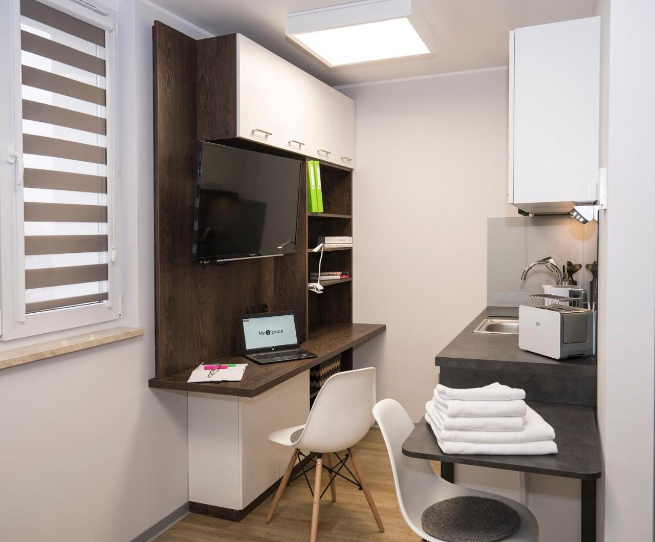 My 1St Place Poznan Aparthotel Luaran gambar