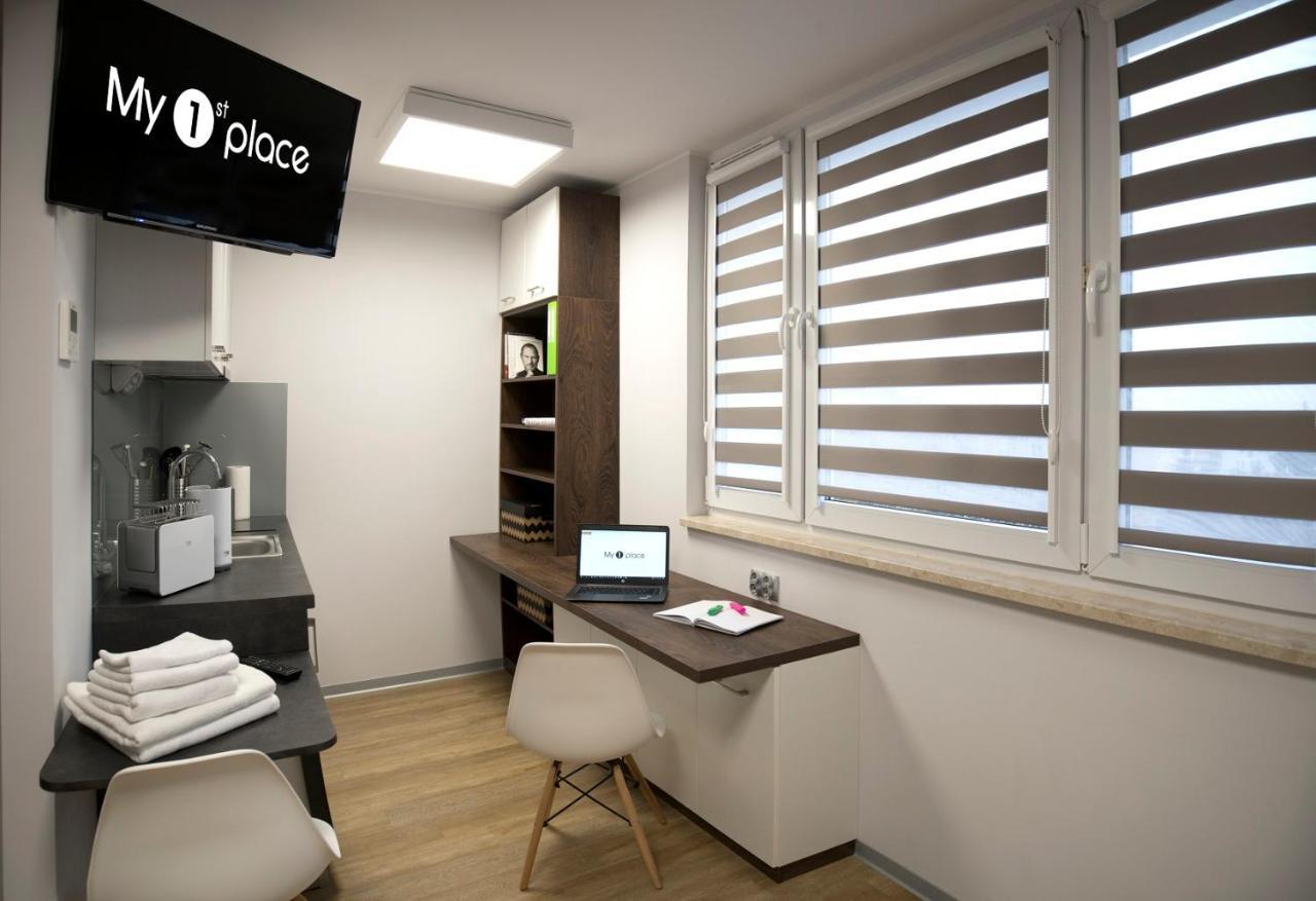 My 1St Place Poznan Aparthotel Luaran gambar