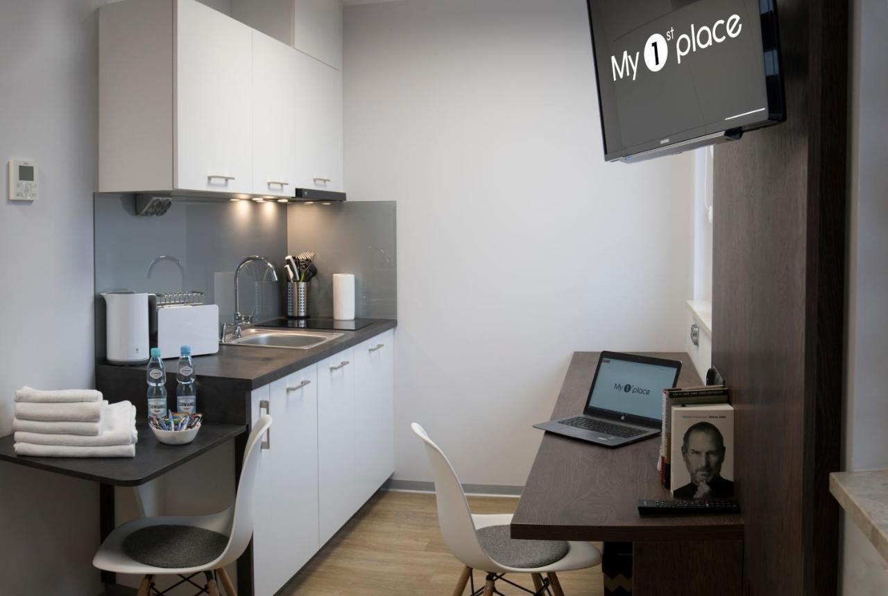 My 1St Place Poznan Aparthotel Luaran gambar