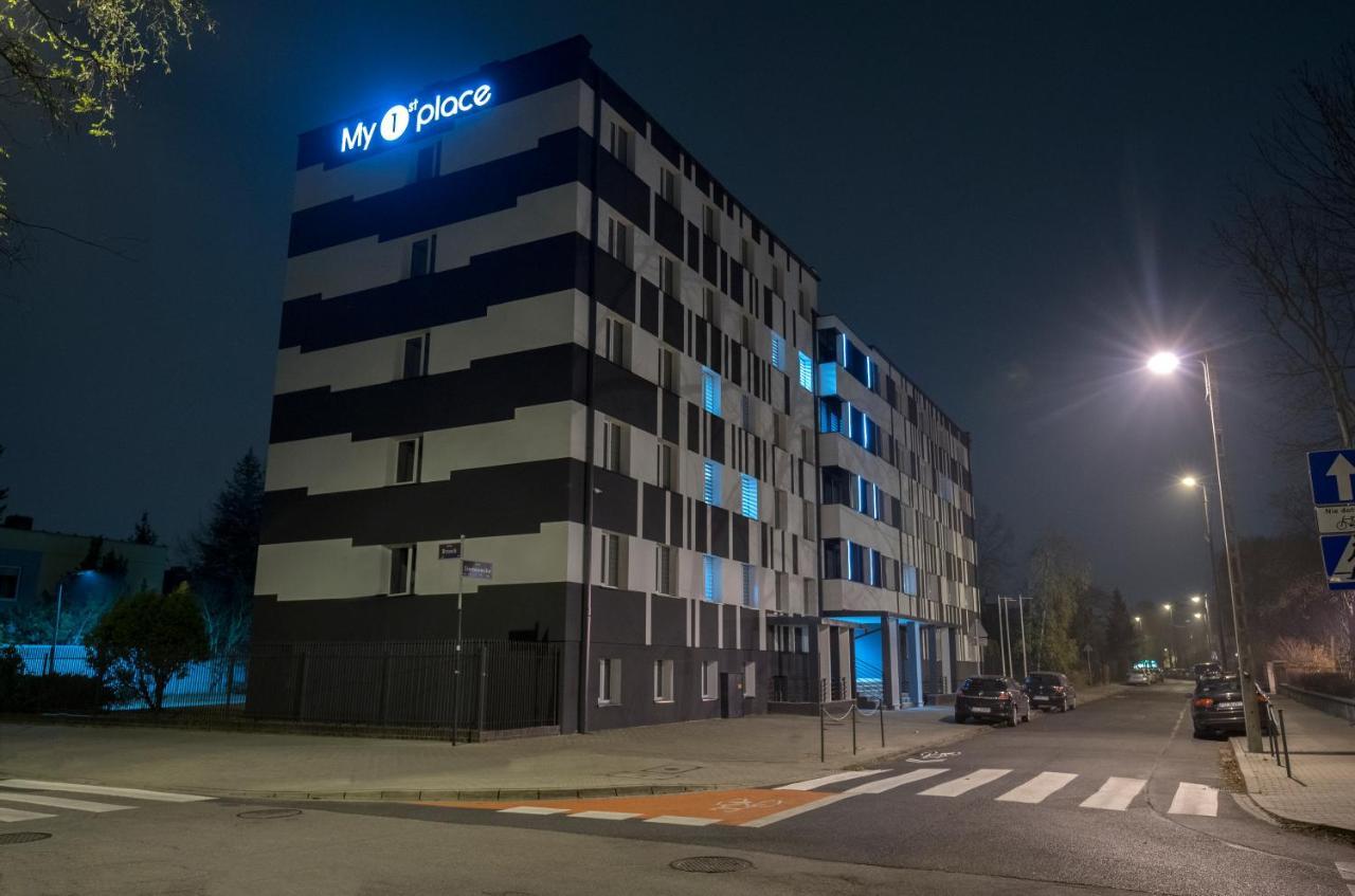 My 1St Place Poznan Aparthotel Luaran gambar