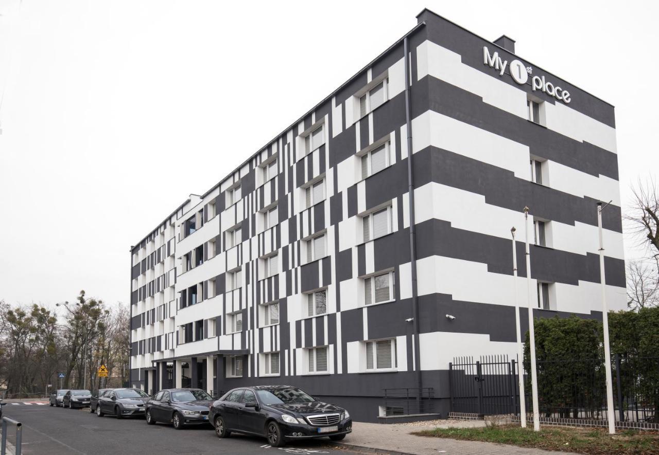 My 1St Place Poznan Aparthotel Luaran gambar